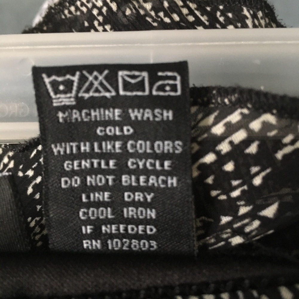 Black and white houndstooth tiered skirt - Picture 5 of 7